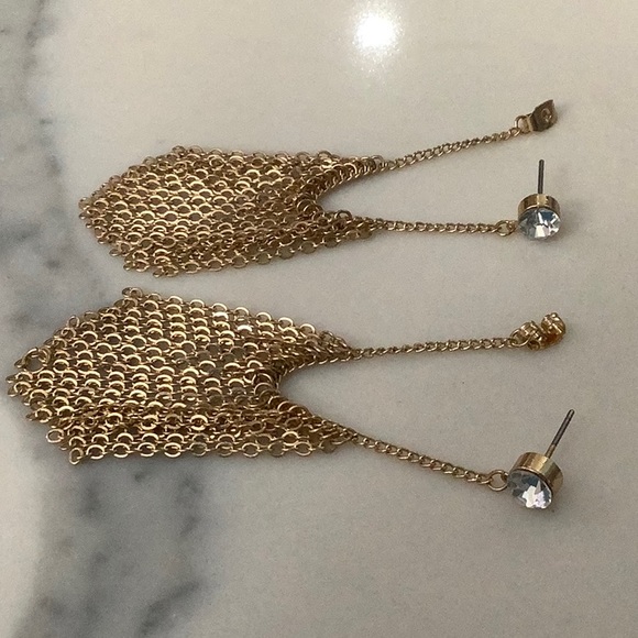 NWOT Gold Tone Post Chain Earrings - Picture 6 of 8